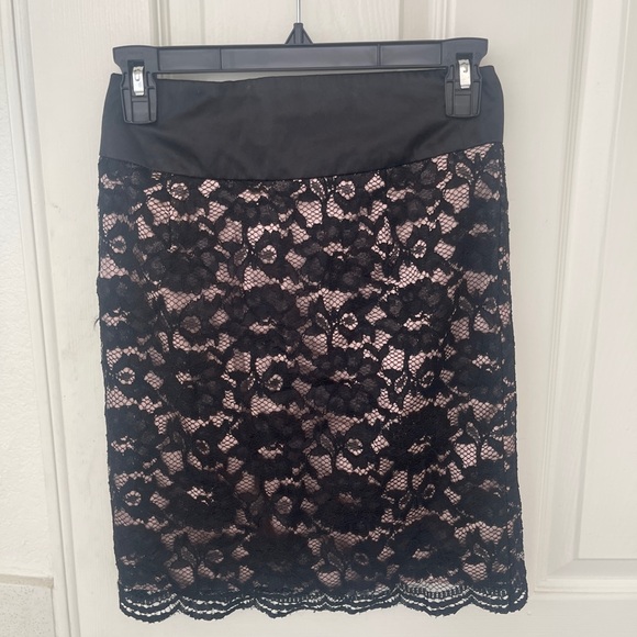 Forever 21 Dresses & Skirts - Forever 21 Lace Pencil Skirt XS